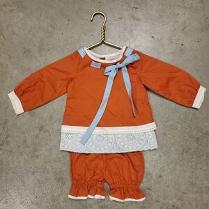 Frilly Lilly Lace Accent Outfit